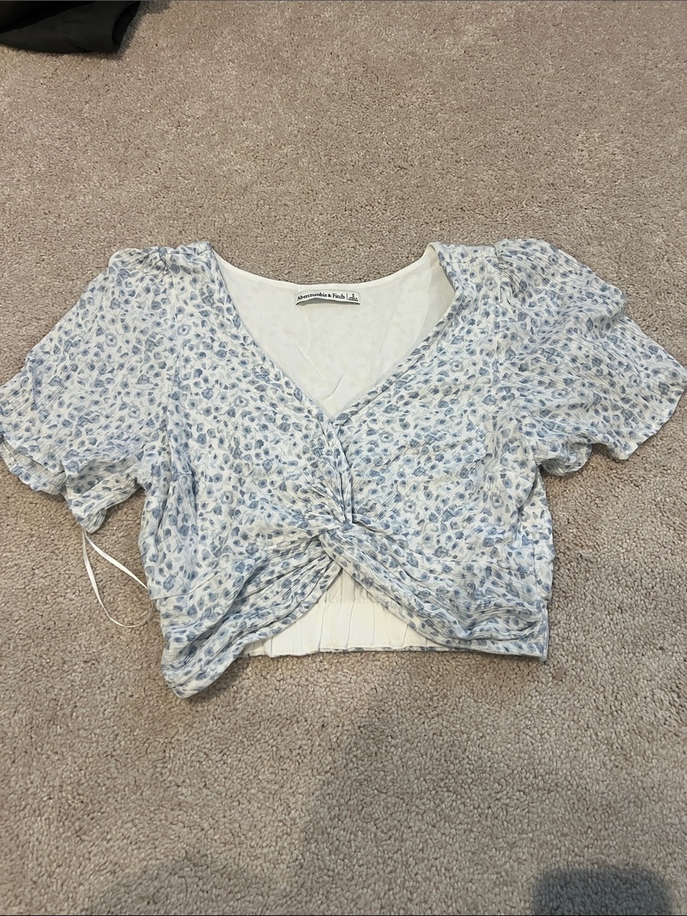 Abercrombie & Fitch Light Blue Floral Twist-Front Crop Top